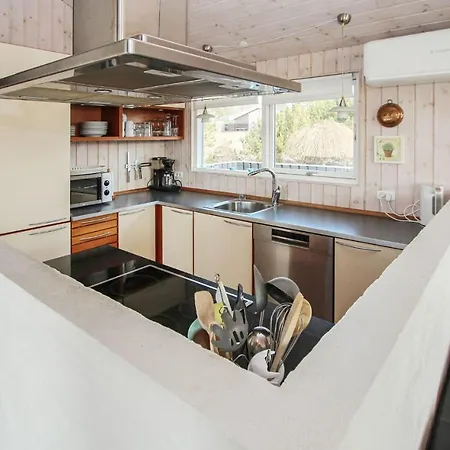 Awesome In Samso With Kitchen *
