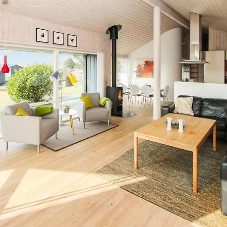 Σπίτι διακοπών Awesome In Samso With Kitchen Kolby Kås